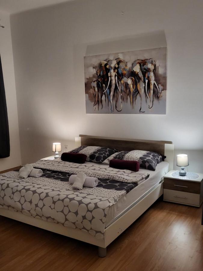 Rijeka Apartment With Free Parking And Large Balcony Eksteriør billede
